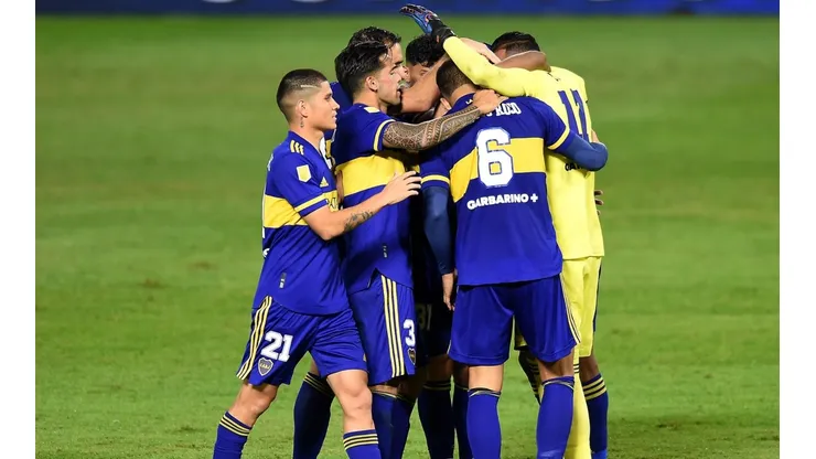 El "9" del fútbol argentino por el que negocia Boca: a cambio se irían 2 jugadores