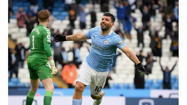 El festejo para la historia. El Kun Agüero, histórico.