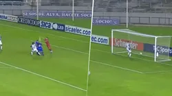 Video: tenía una valla invicta de 7 partidos y la perdió con un gol en contra