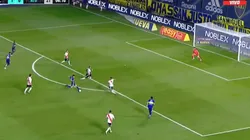 La enorme atajada de Alan Leonardo Díaz.