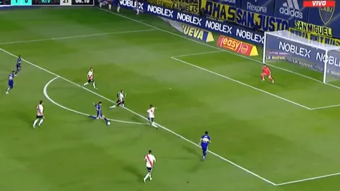 La enorme atajada de Alan Leonardo Díaz.