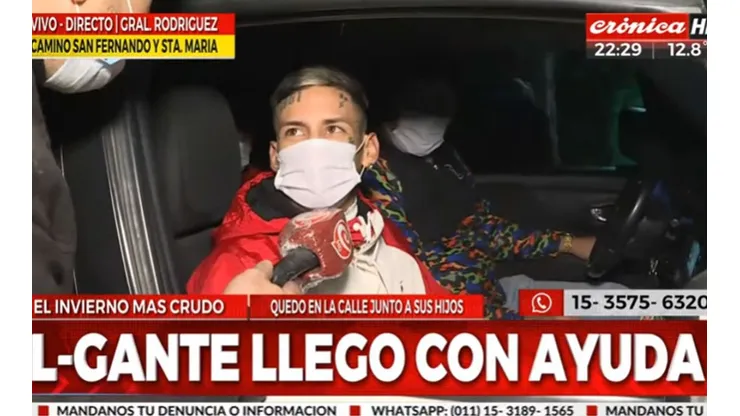 Viral en Twitter: se les incendió la casa y llegó L-Gante con ayuda