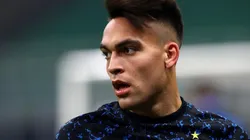 Lautaro Martínez en un calentamiento con Inter de Milan.