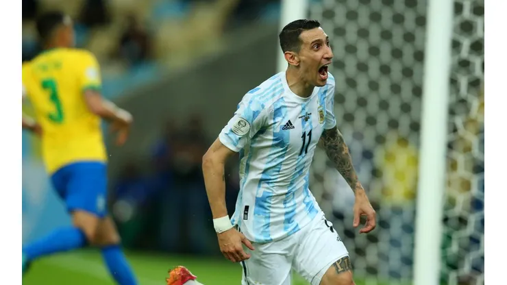 Ángel Di María y la celebración de un golazo inolvidable.