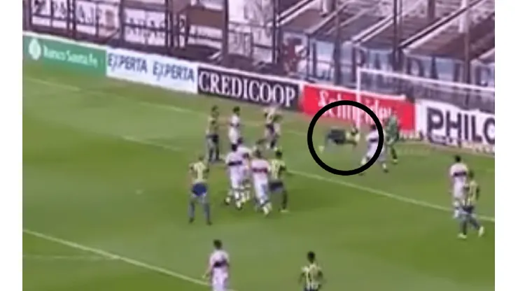 El golazo de chilena de Lucas Gamba.