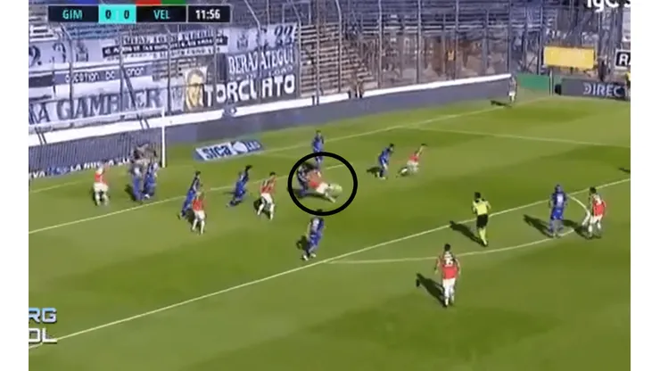 La gran resolución de Cristian Tarragona.