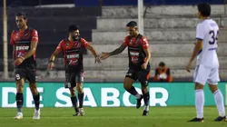 El festejo de los jugadores de Patronato.