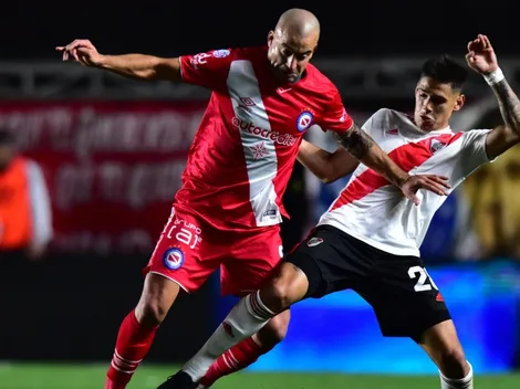 Santiago Silva quedó habilitado: ya lo busca un equipo de Primera División