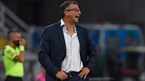 Juan Antonio Pizzi en Racing, su último paso por el fútbol argentino.