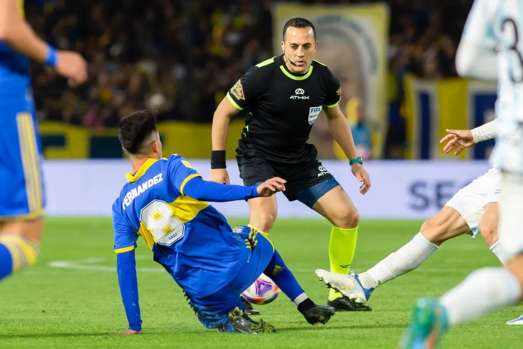 Fernando Espinoza vuelve a dirigir en La Bombonera. (Foto: IMAGO / ZUMA Press Wire).