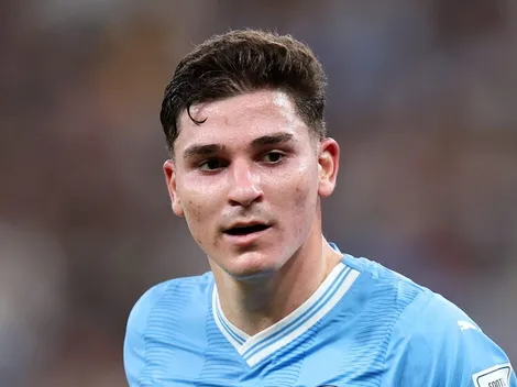 El goleador que se interpone en el destino de Julián Álvarez