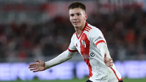 Franco Mastantuono festejando un gol en River.