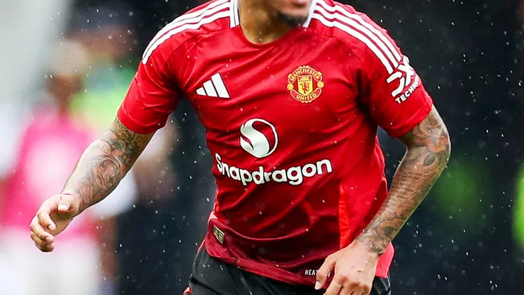 Futbolista del Manchester United hospitalizado tras un accidente automovilístico