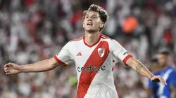 Facundo Colidio celebrando un gol en River.