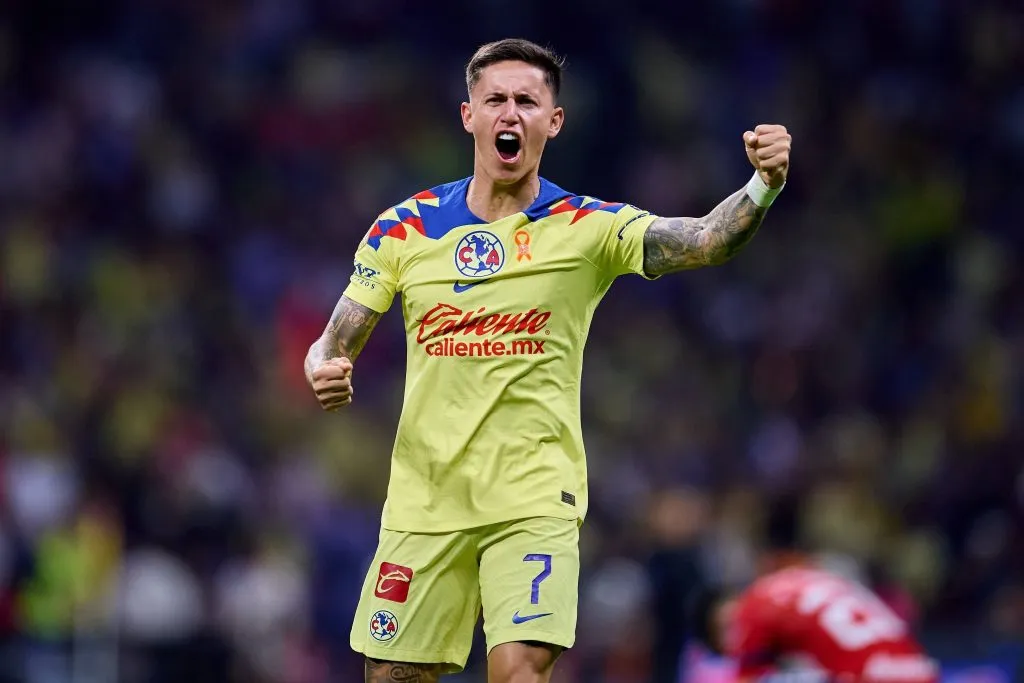 Brian Rodríguez en América de México.