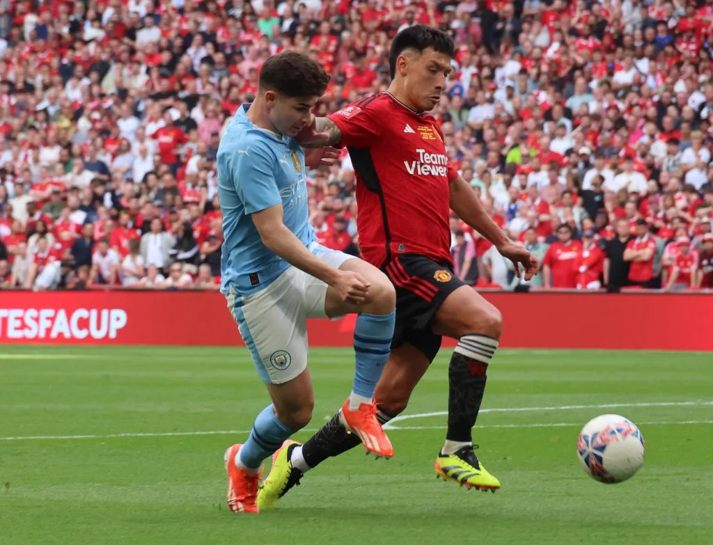 Julián Álvarez en la Final de la FA Cup vs. Manchester United, en lo que por el momento es su último partido con el Manchester City.
