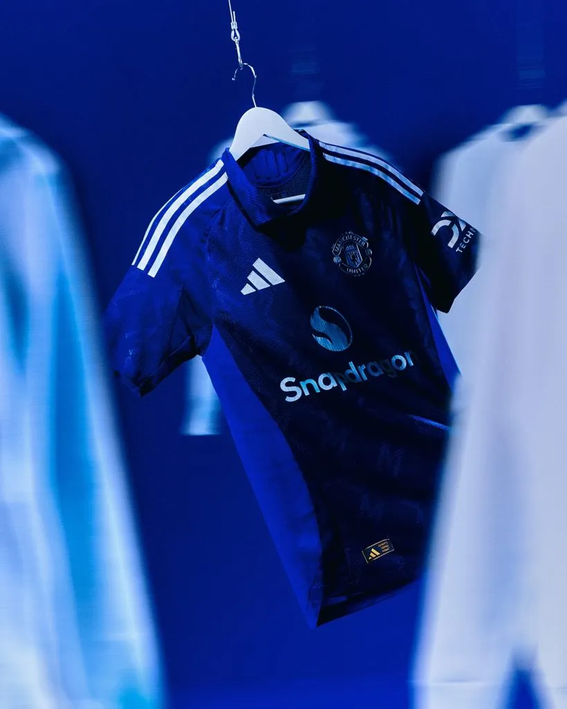 Camiseta suplente del Manchester United – Temporada 2024/25