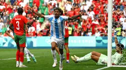 Cristian Medina y el festejo por el gol agónico de Argentina.
