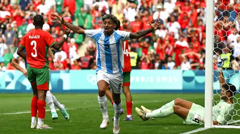 Cristian Medina y el festejo por el gol agónico de Argentina.