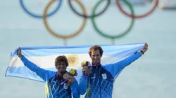 Lucas Calabrese junto a Juan de la Fuente al ganar la medalla de bronce en Londres 2021 (IMAGO)