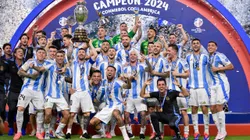 Guido Rodríguez se quedó sin club al quedar libre del Real Betis y al no concretar su incorporación al Barcelona.