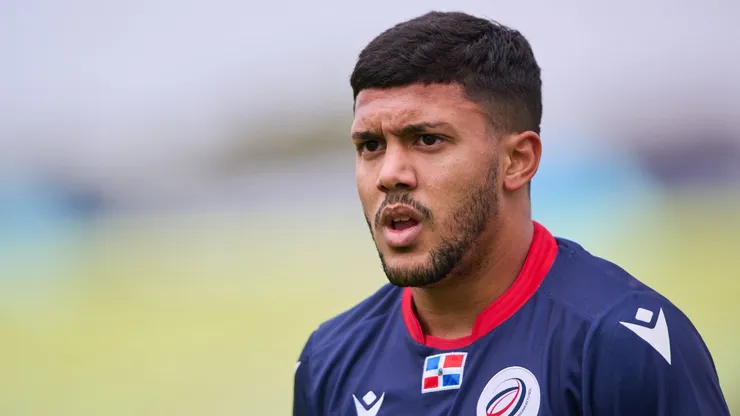 Michael Sambataro jugando para la Selección de República Dominicana.