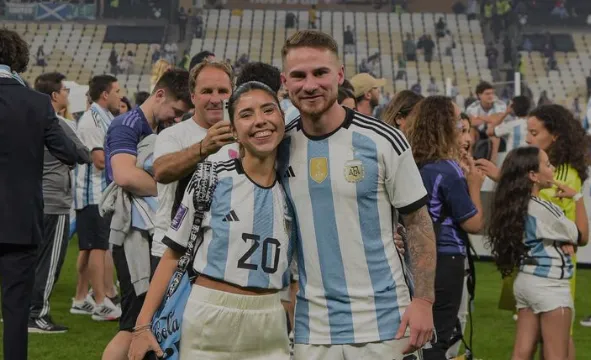 Camila Mayán demandó a Alexis Mac Allister.