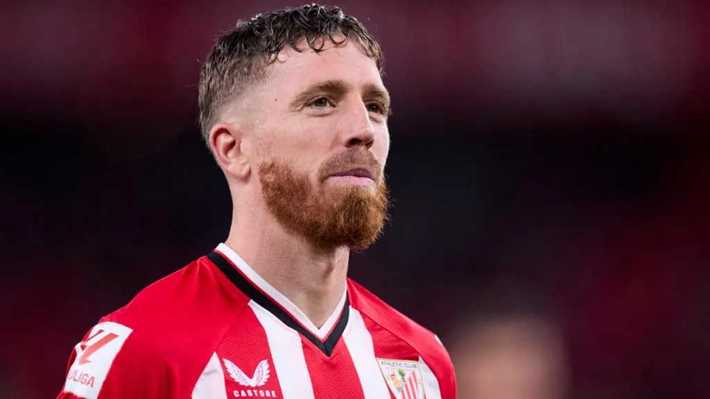 Iker Muniain sigue libre y negocia con CASLA.