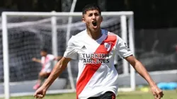 Lautaro Godoy con la camiseta de River.