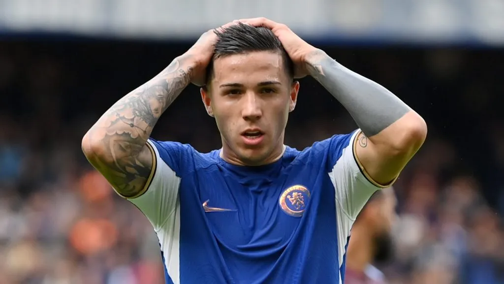 Enzo Fernández, en problemas en Chelsea.
