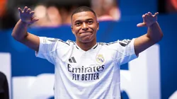 El gesto de Cristiano Ronaldo que hizo Kylian Mbappé en su presentación