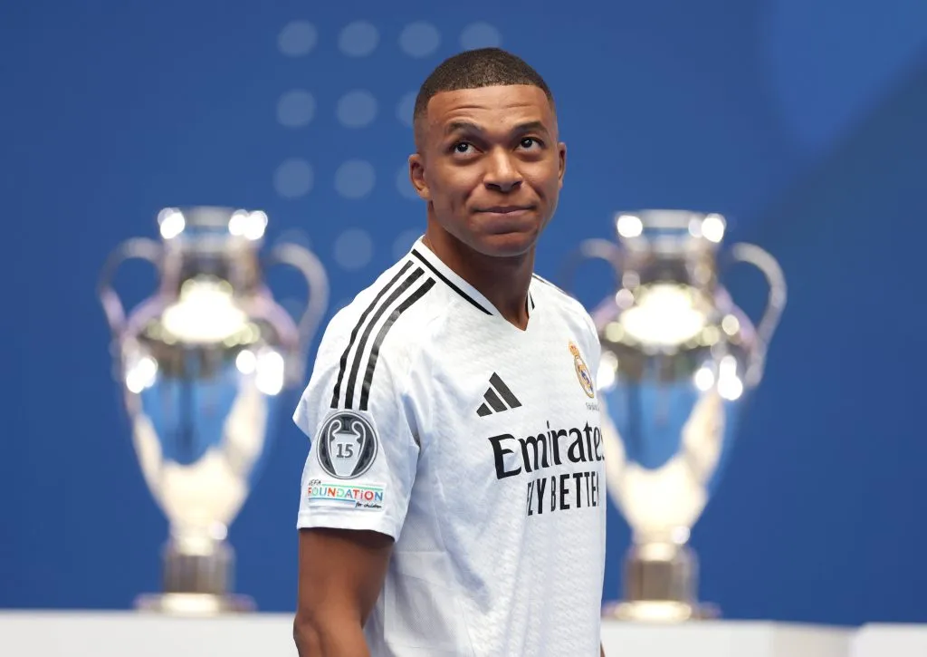 Kylian Mbappé ya es hombre del Real Madrid, ahora toca entrar al campo y demostrar.