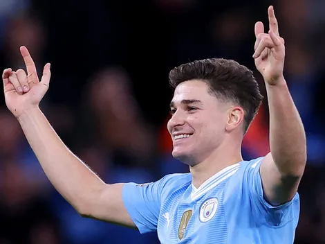 El equipo que negocia con Manchester City por Julián Álvarez