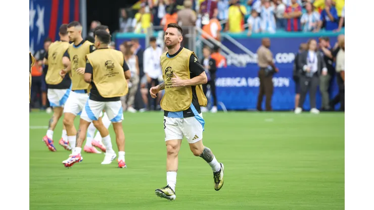 Lionel Messi hizo la entrada en calor