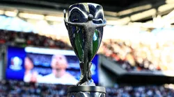 El anhelado trofeo de la Finalissima.