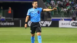 El chileno Felipe González será el árbitro de IDV-Boca por el repechaje de la Copa Sudamericana