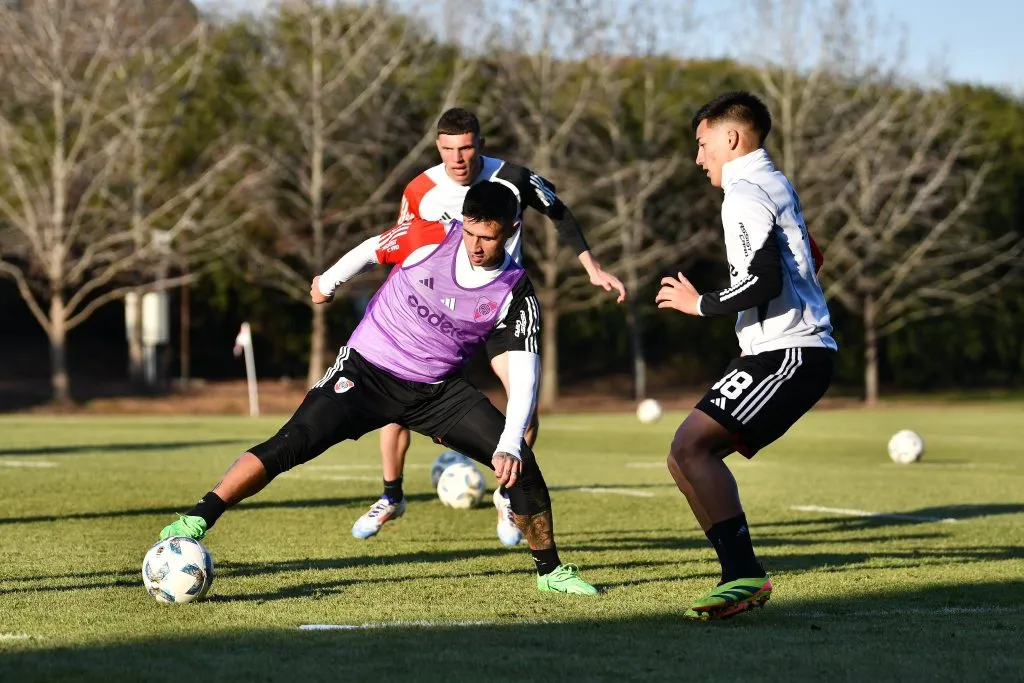 Adam Bareiro tuvo su primer entrenamiento en River.