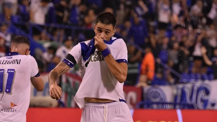 Los secretos de Valentín Gómez: por qué eligió Vélez, cómo forjó su personalidad y la comparación con Otamendi
