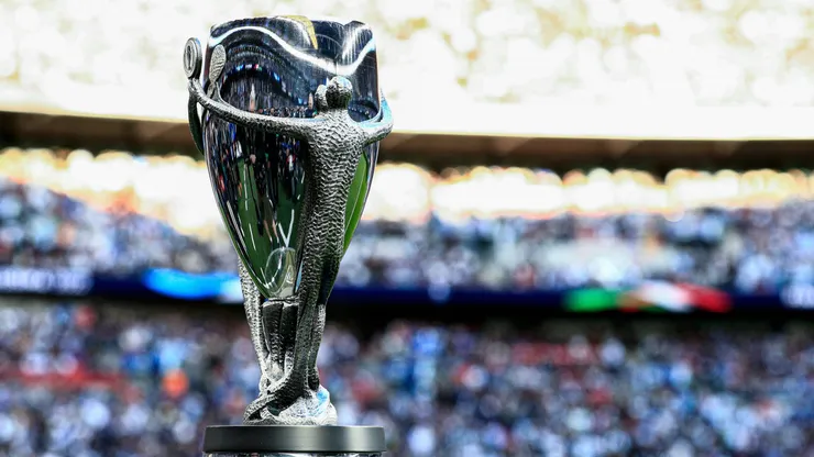 El trofeo de la Finalissima espera por su nuevo campeón.