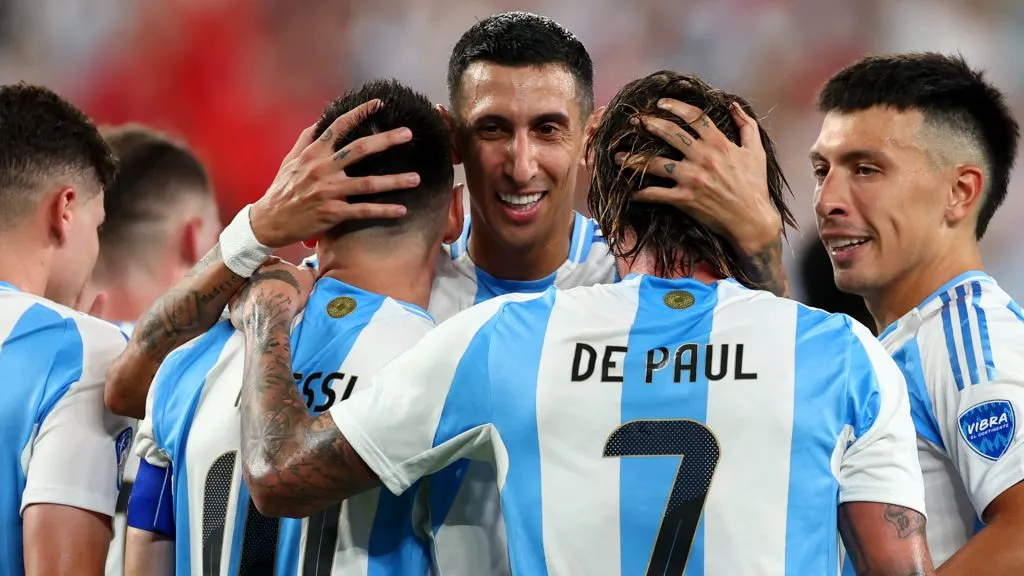 Messi, Di María y De Paul con la Selección Argentina