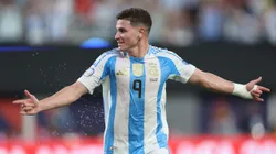Julián Álvarez celebra su gol contra Canadá.