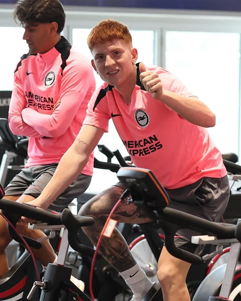El Colo Barco inició la pretemporada con Brighton.