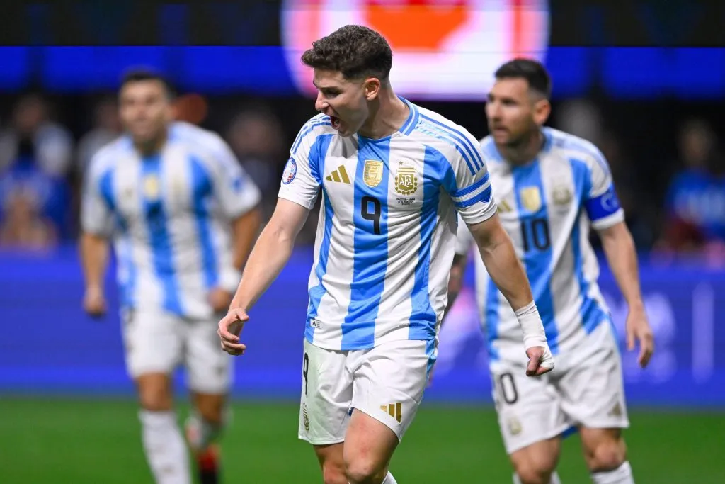 Julián Álvarez grita su gol ante Canadá. (Foto: IMAGO).
