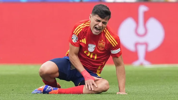 Pedri tiene para varias semanas de recuperación.