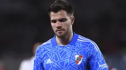 El arquero renovó su vínculo con River, pero sale a préstamo.