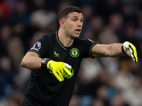 Hay dudas sobre el futuro de Dibu Martínez: "No sabemos si se va a quedar en Aston Villa"