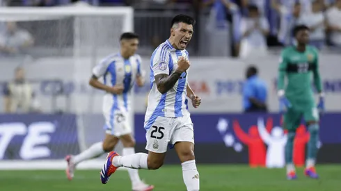 VIDEO | Con polémica por el juez de línea, Licha Martínez marcó el gol de Argentina vs. Ecuador