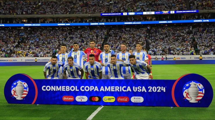 Los once titulares de Argentina ante Ecuador.
