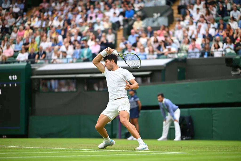 Alcaraz superó a Lajal en primera ronda y a Vukic en segunda, ambos en sets corridos. (Foto: IMAGO).