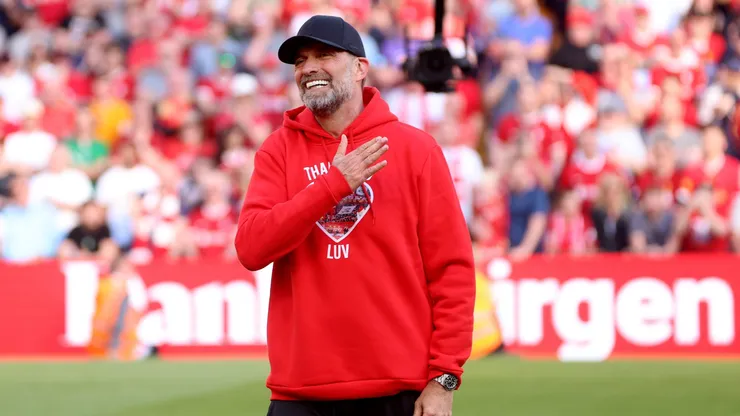 El DT alemán está libre tras su salida de Liverpool.